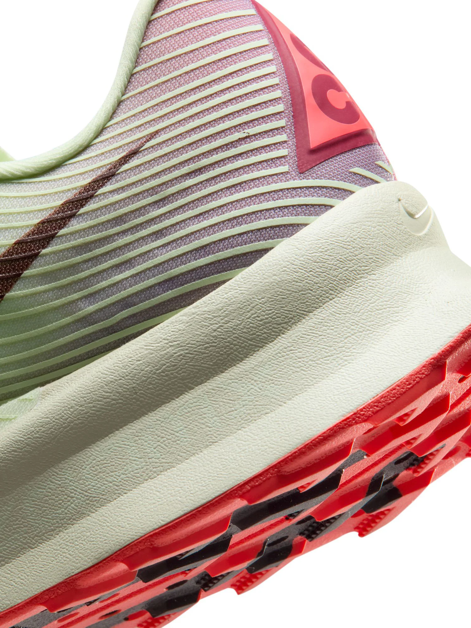 Nike ACG Ultrafly Trail Men's Shoes - Image 16