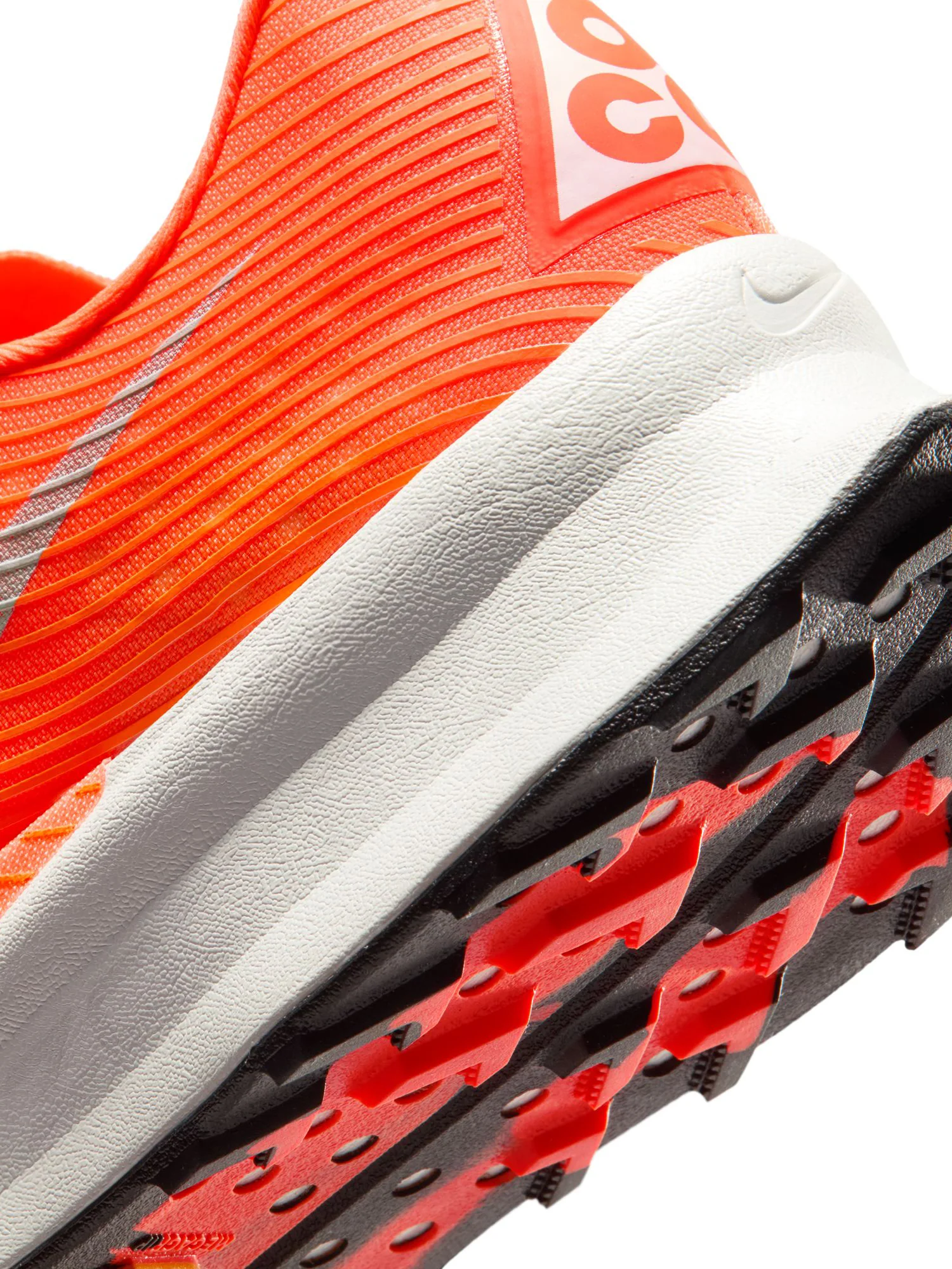 Nike ACG Ultrafly Trail Men's Shoes - Image 9