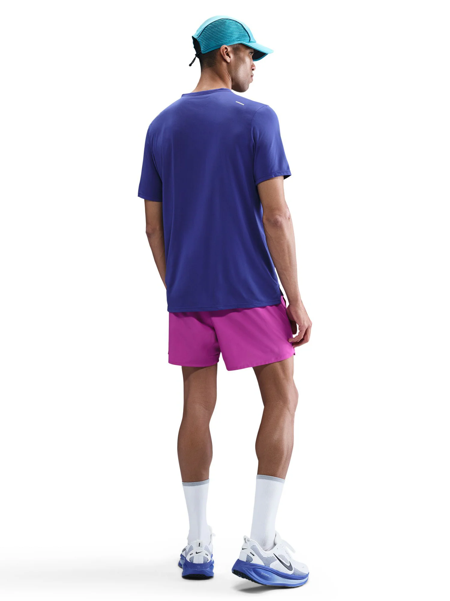 Nike Chicago Marathon 2025 Men's Finisher Tee - Image 4