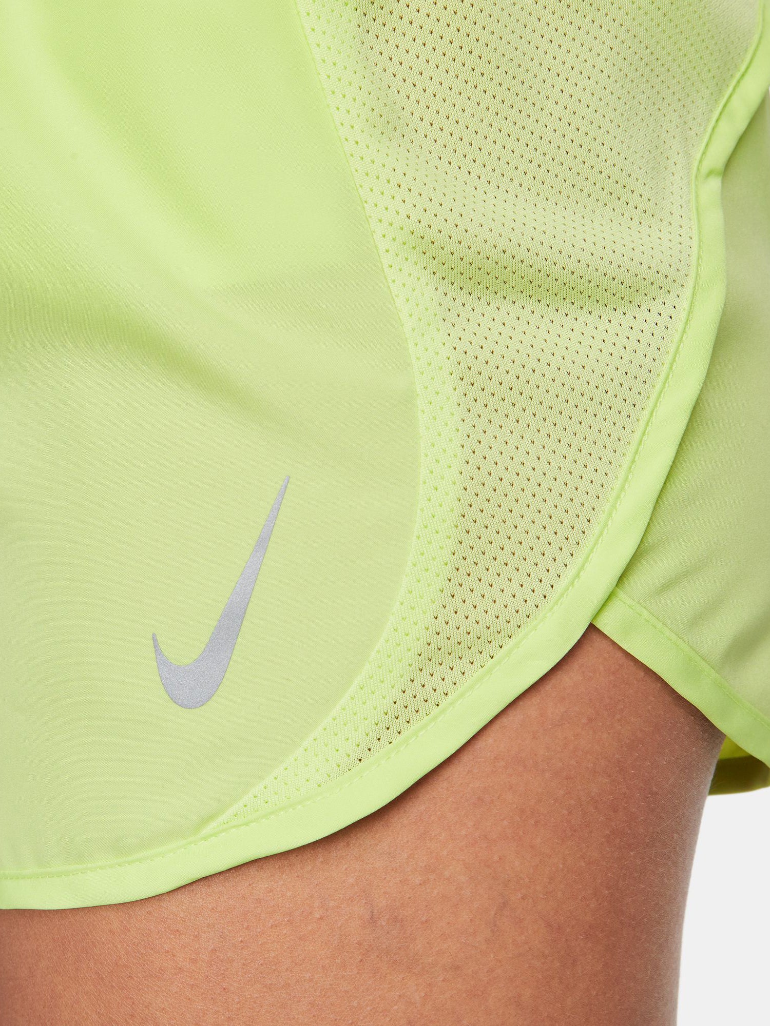 Nike Women's Dri-FIT Tempo Race Shorts - Image 22