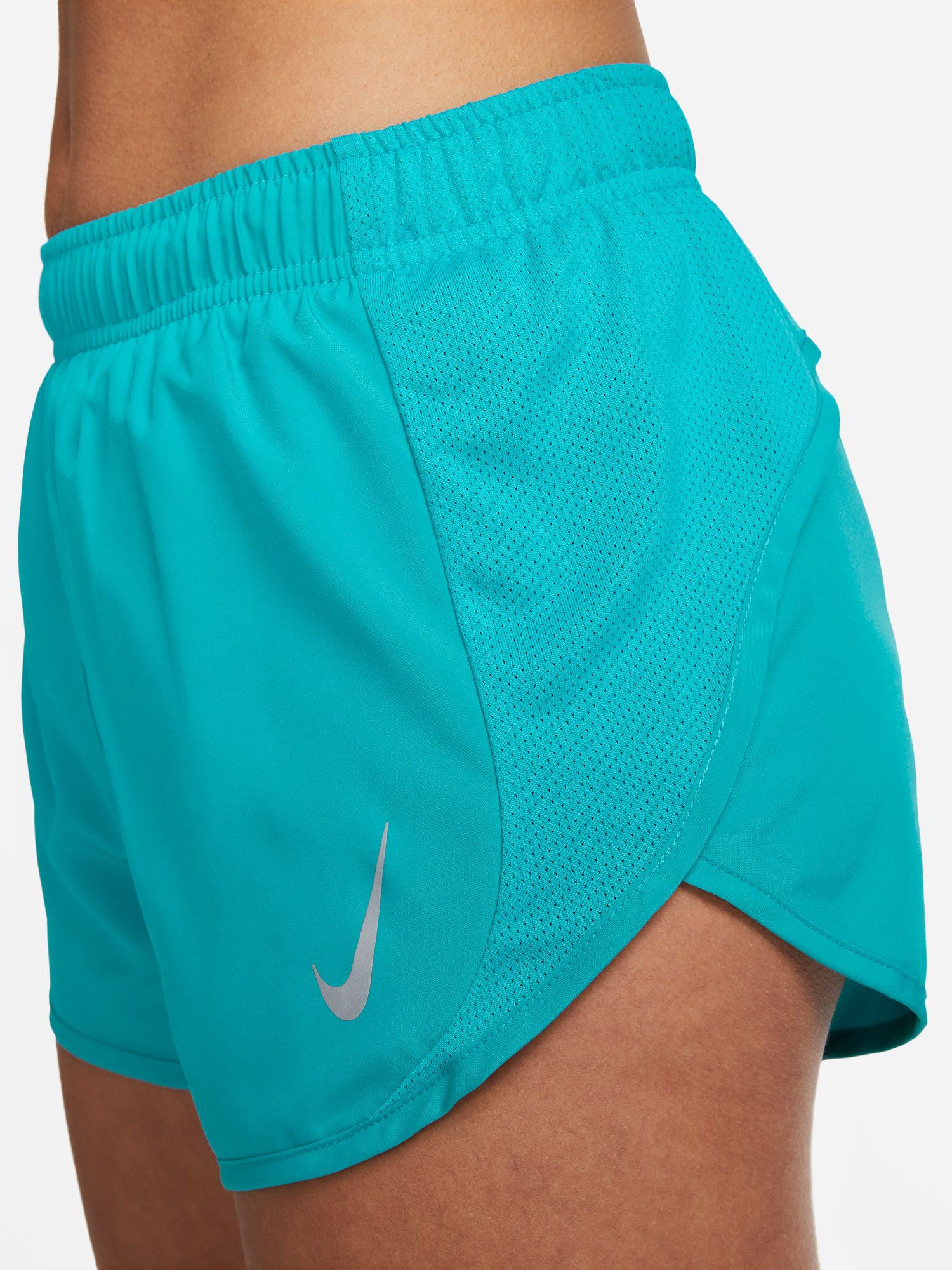 Nike Women's Dri-FIT Tempo Race Shorts - Image 28