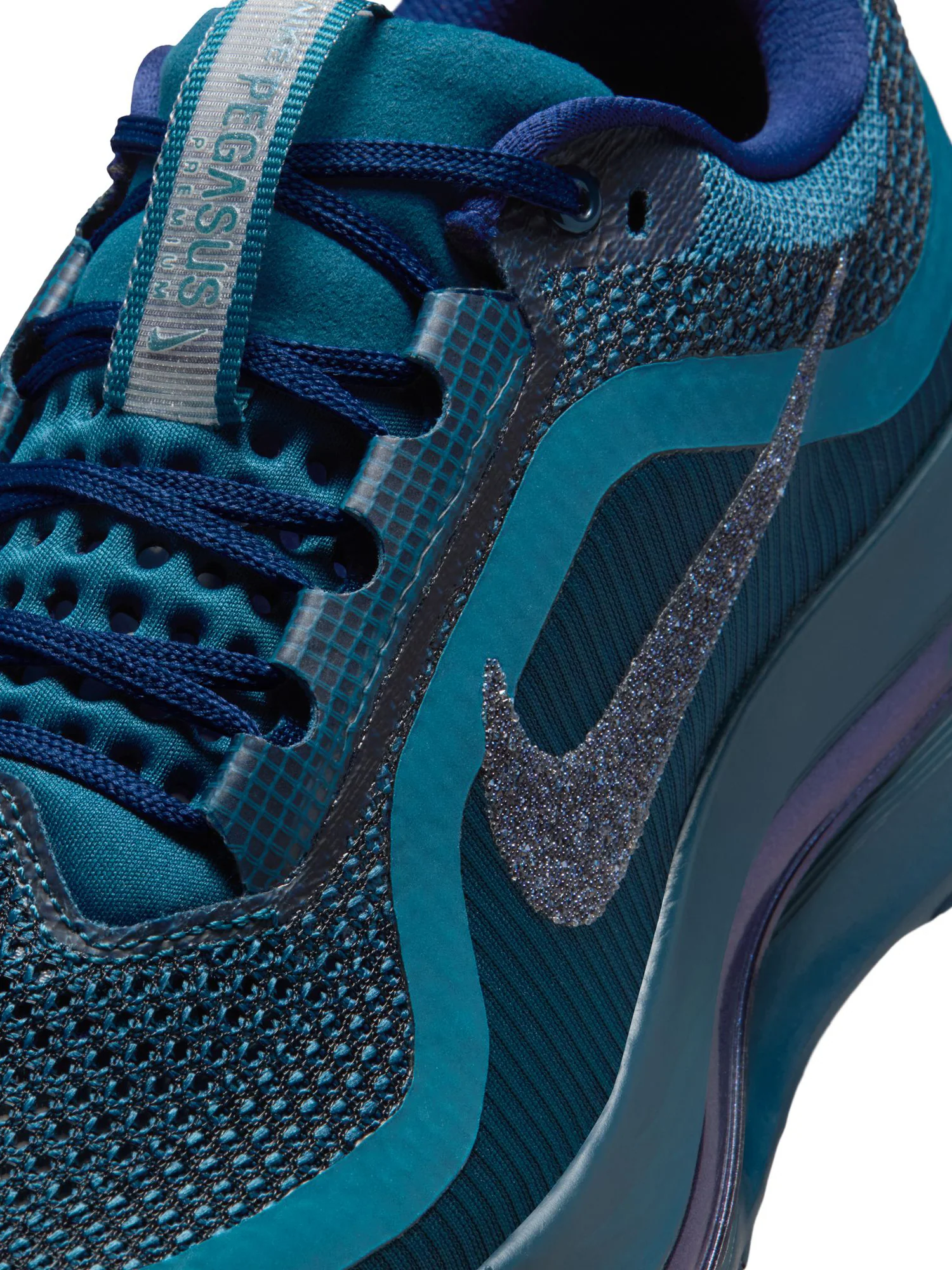 Nike Pegasus Premium Women's Shoes - Image 7
