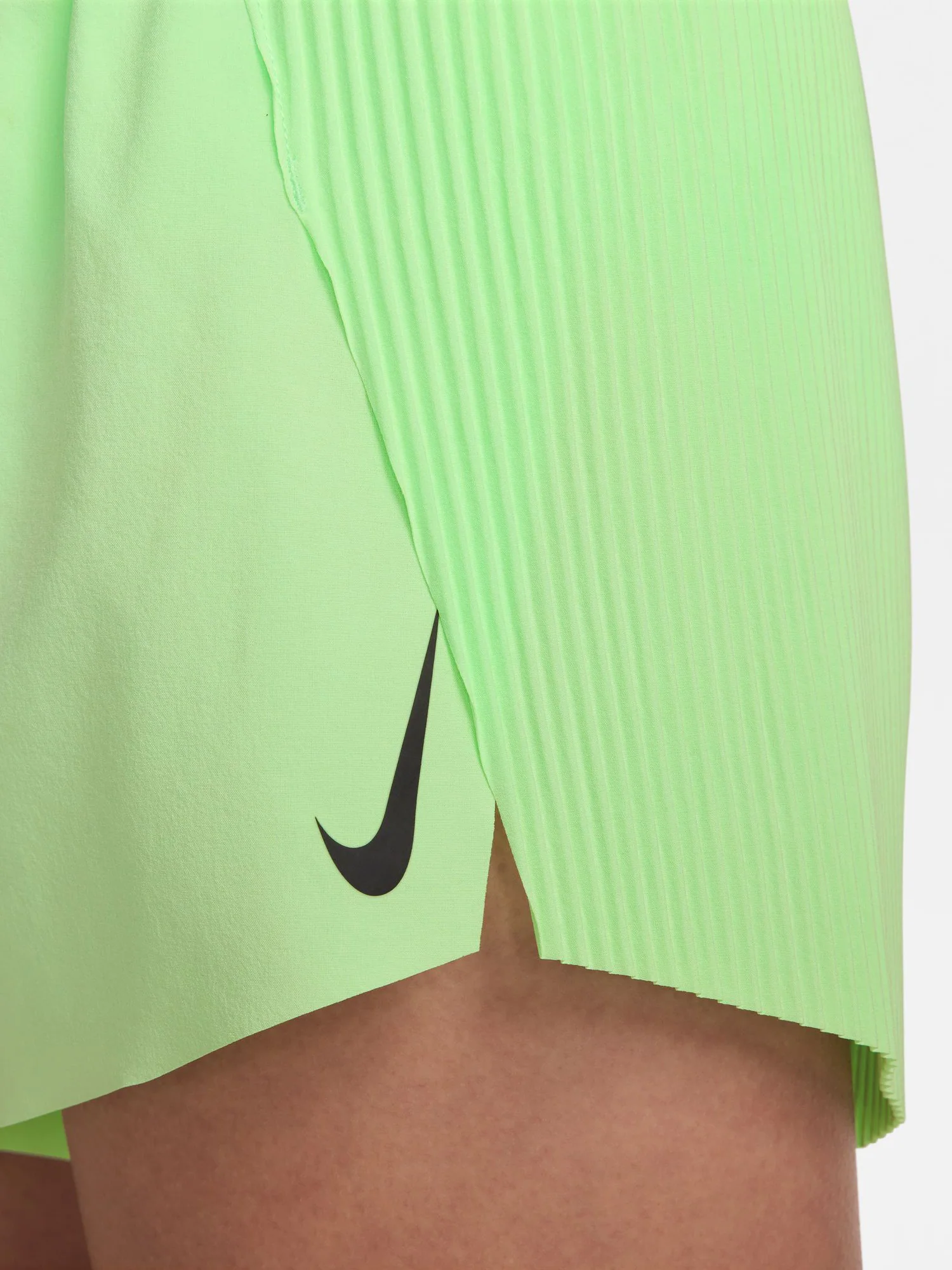 Nike Women's Aeroswift Running Shorts - Image 21