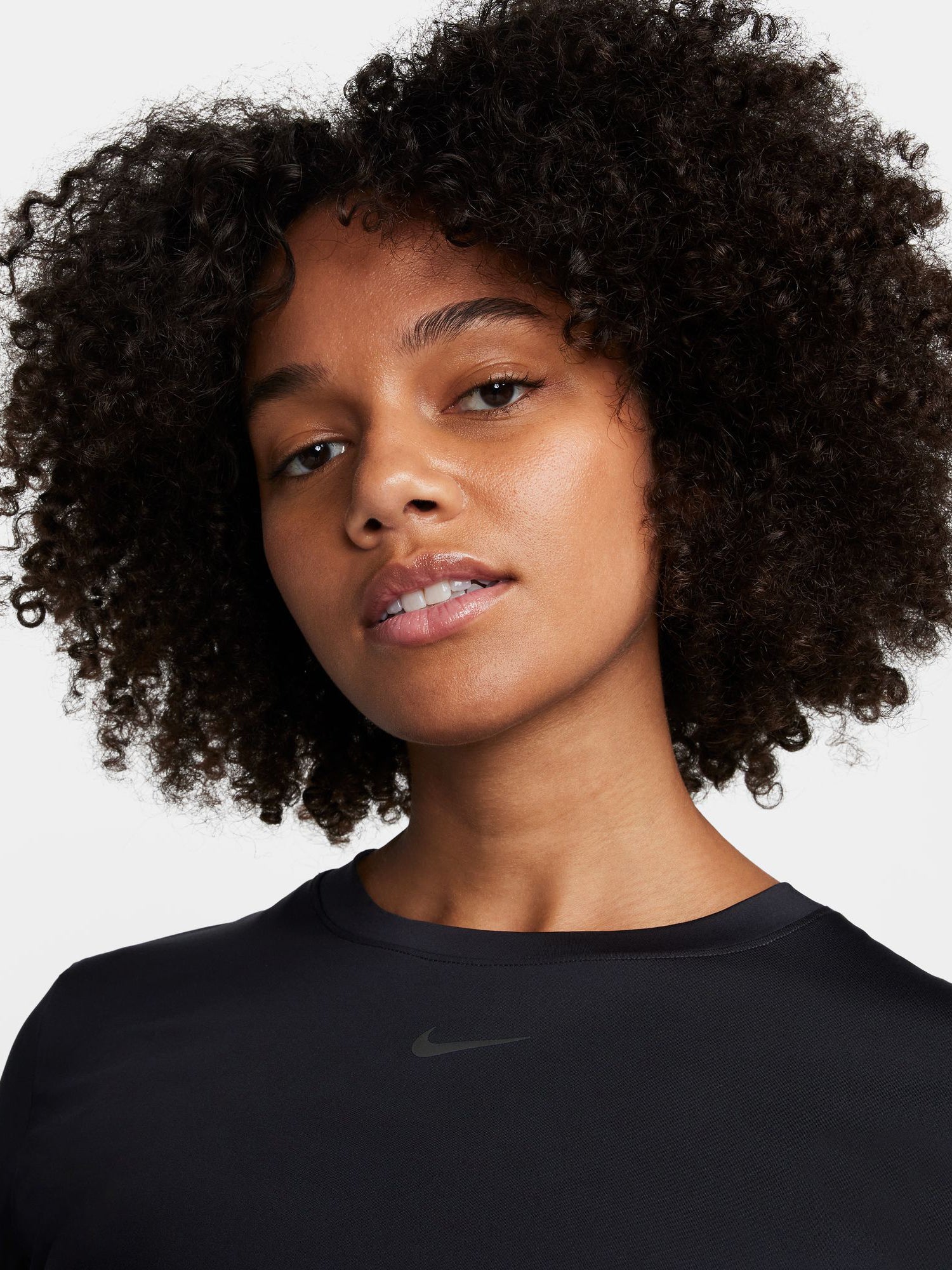 Nike Women's One Classic Dri-FIT Short-Sleeve Cropped Top - Image 4