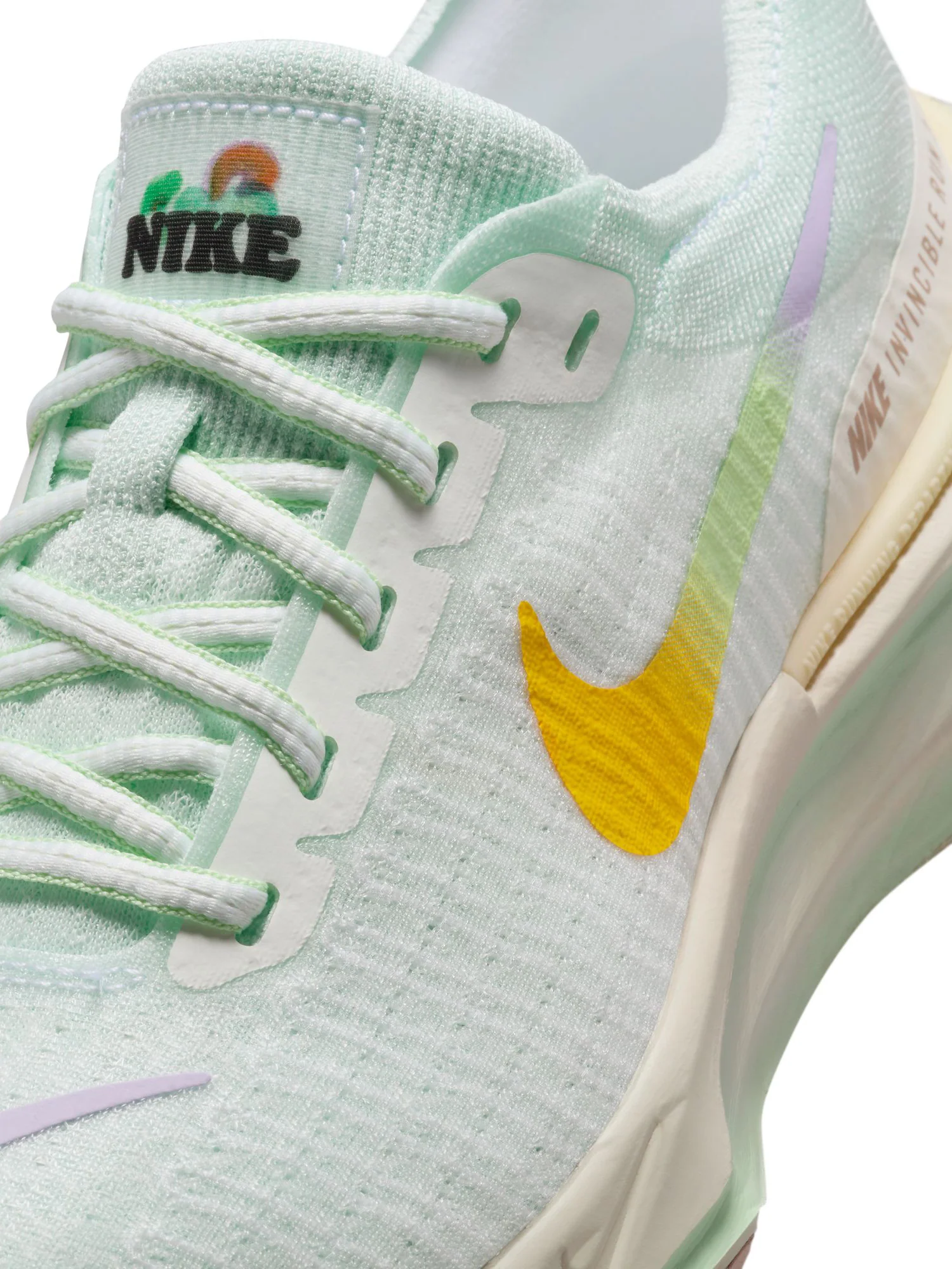 Nike ZoomX Invincible Run Flyknit 3 Women's Shoes - Image 28