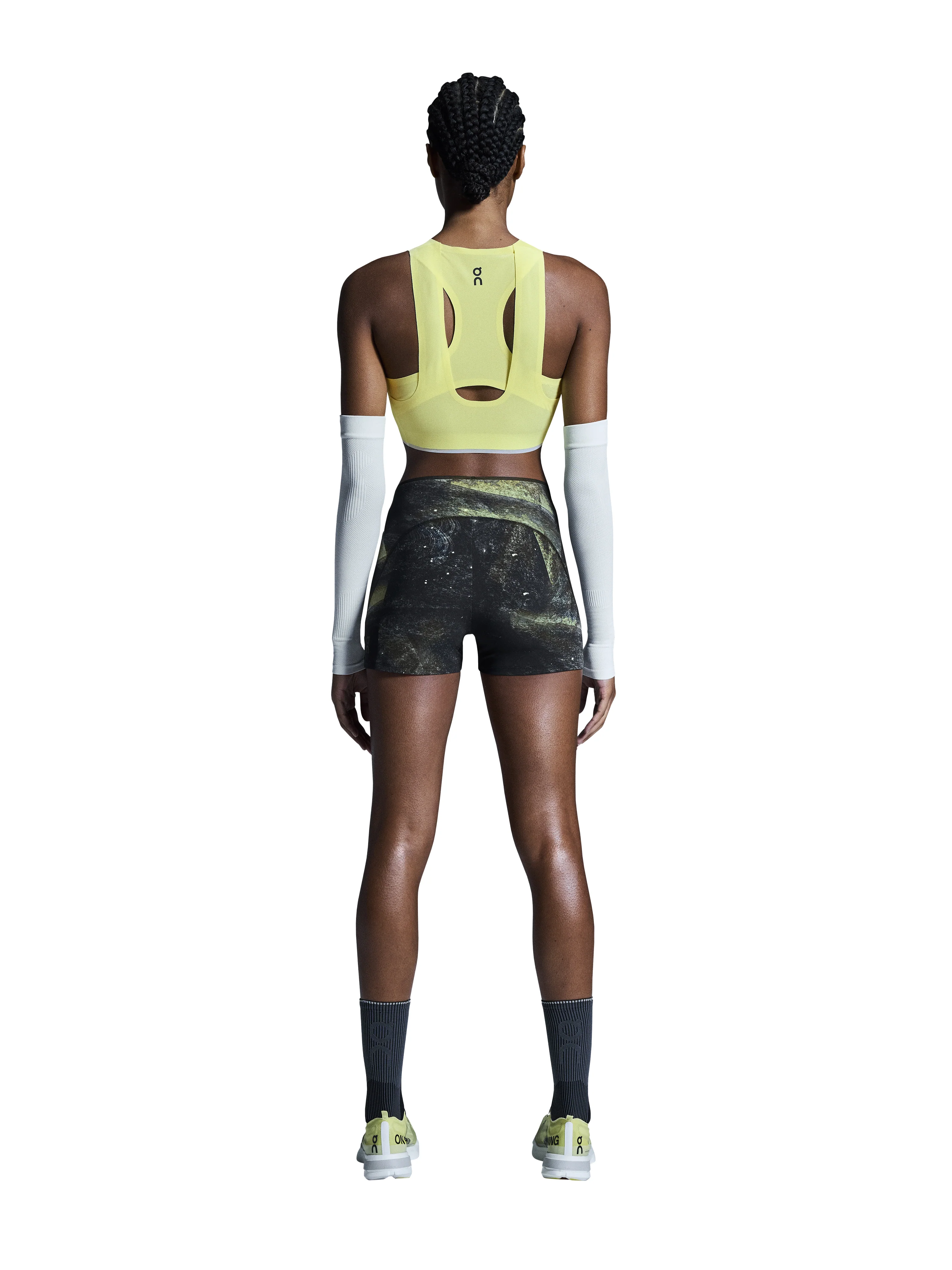 On Women's Race Crop 3 - Image 4